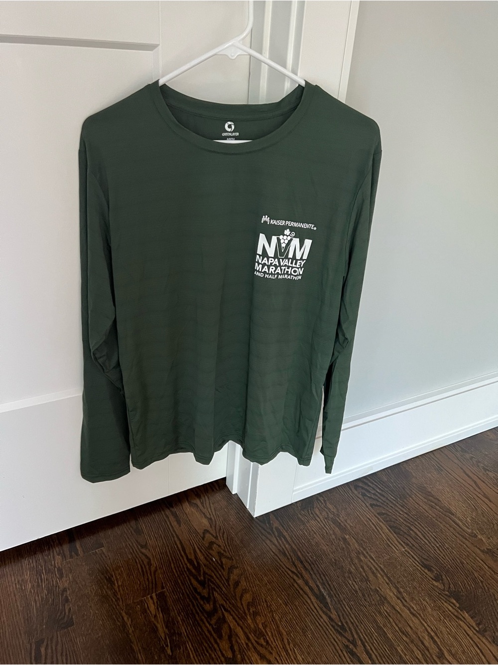 NWOT Napa Valley Marathon Long Sleeve Tee - Olive Green Mens small - Picture 2 of 7